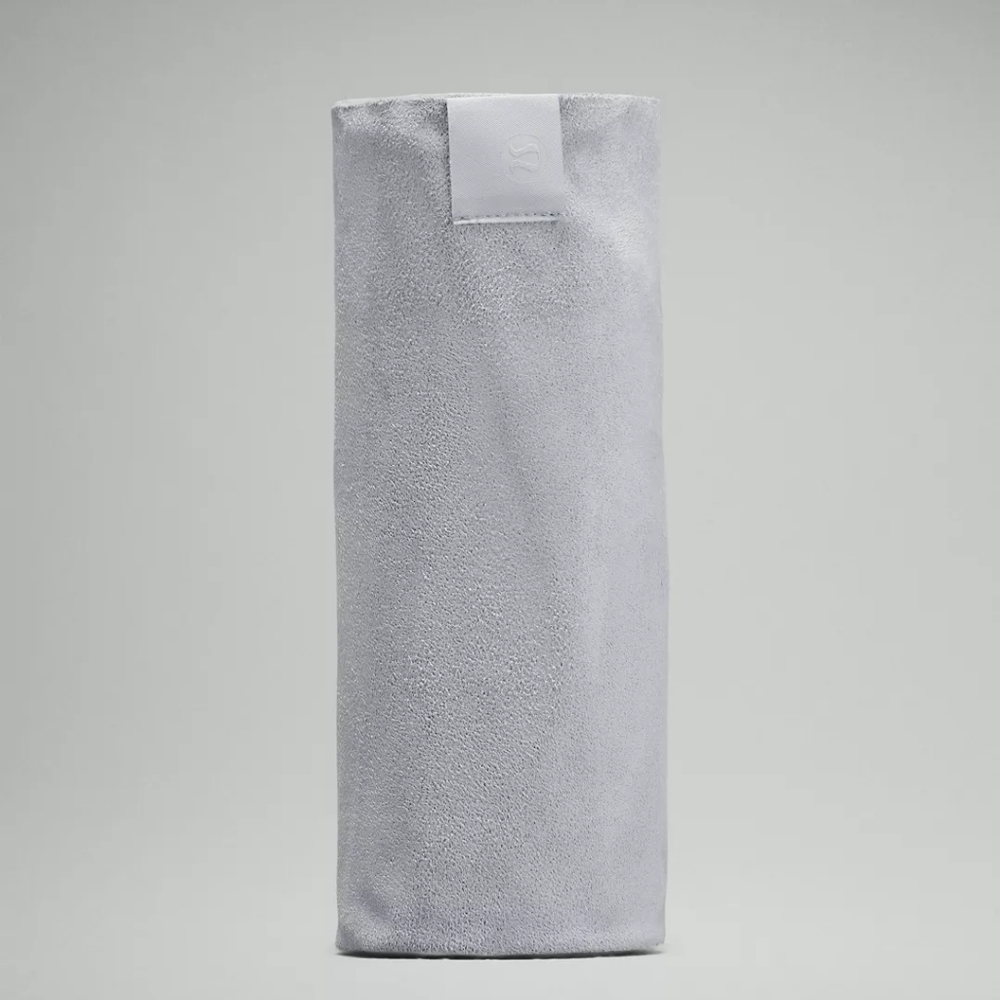 LuluLemon The Towel, Yoga Mat Towel - Hail 🤍